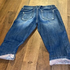 Buy 1 get 1 free! Sequin Hearts Jean Capris size 5